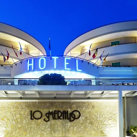 Otel Lo Smeraldo 4*