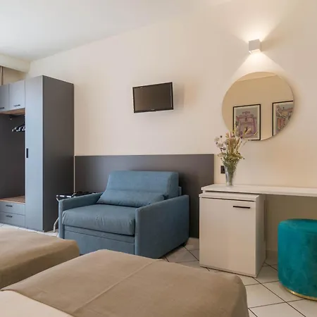 Hotel Lo Smeraldo 4*