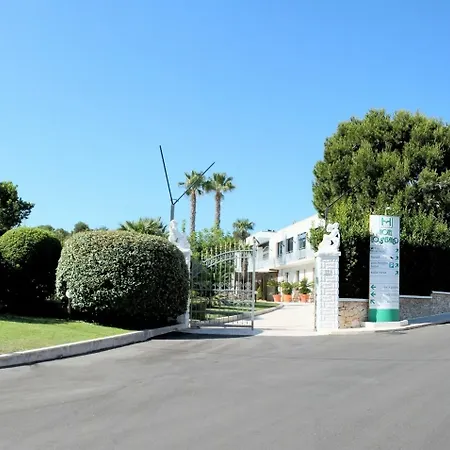 Lo Smeraldo 4* Cisternino