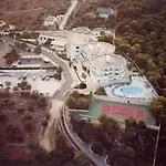 Отель Lo Smeraldo Чистернино