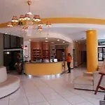 Отель Lo Smeraldo Чистернино