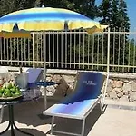 Отель Lo Smeraldo 4*