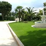 Отель Lo Smeraldo 4*
