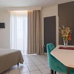 Lo Smeraldo 4*