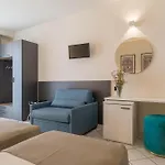 Отель Lo Smeraldo 4*
