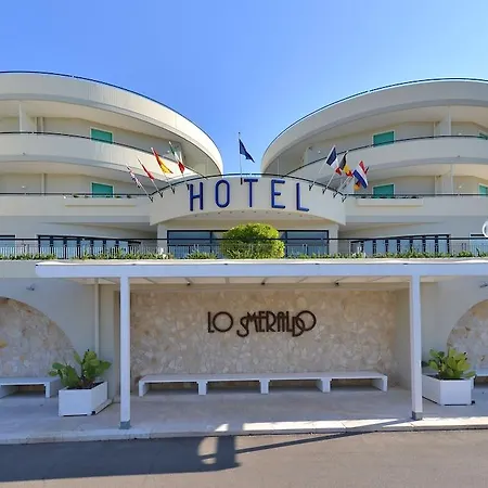 Lo Smeraldo Отель 4*