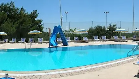 Lo Smeraldo Чистернино