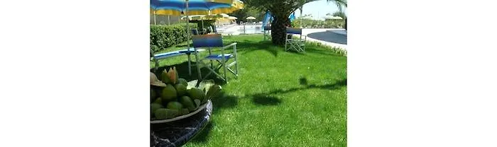 Lo Smeraldo فندق