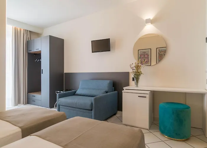 Hotel Lo Smeraldo 4*